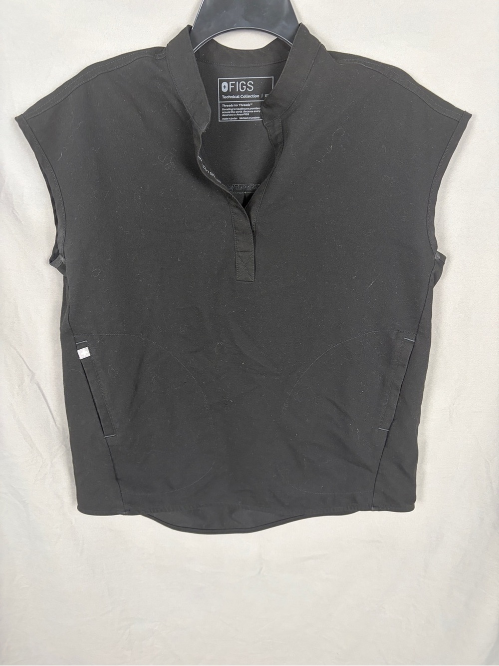FIGS Rafaela Technical Collection Scrub Top Black XS Mandarin Collar V Neck